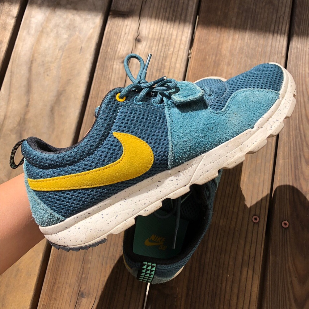 Nike SB Trainerendor (Night Factor / Varsity Maize